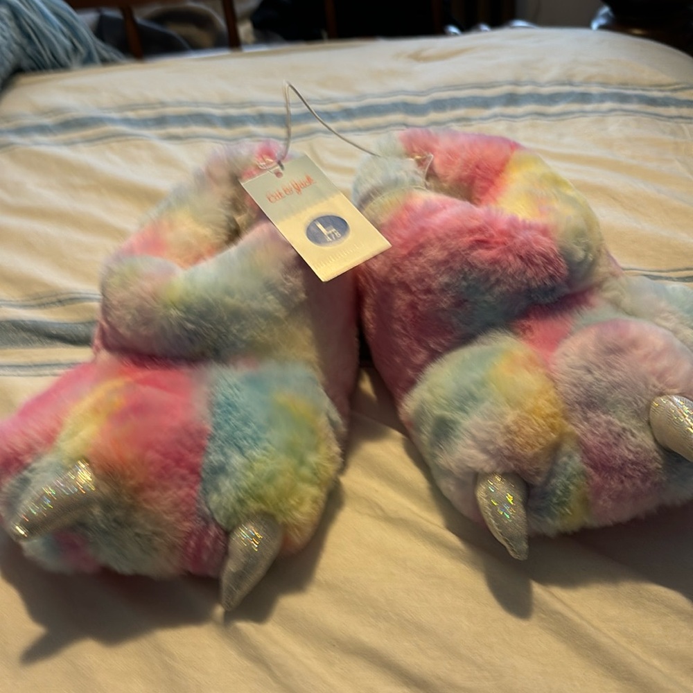 Girls slippers